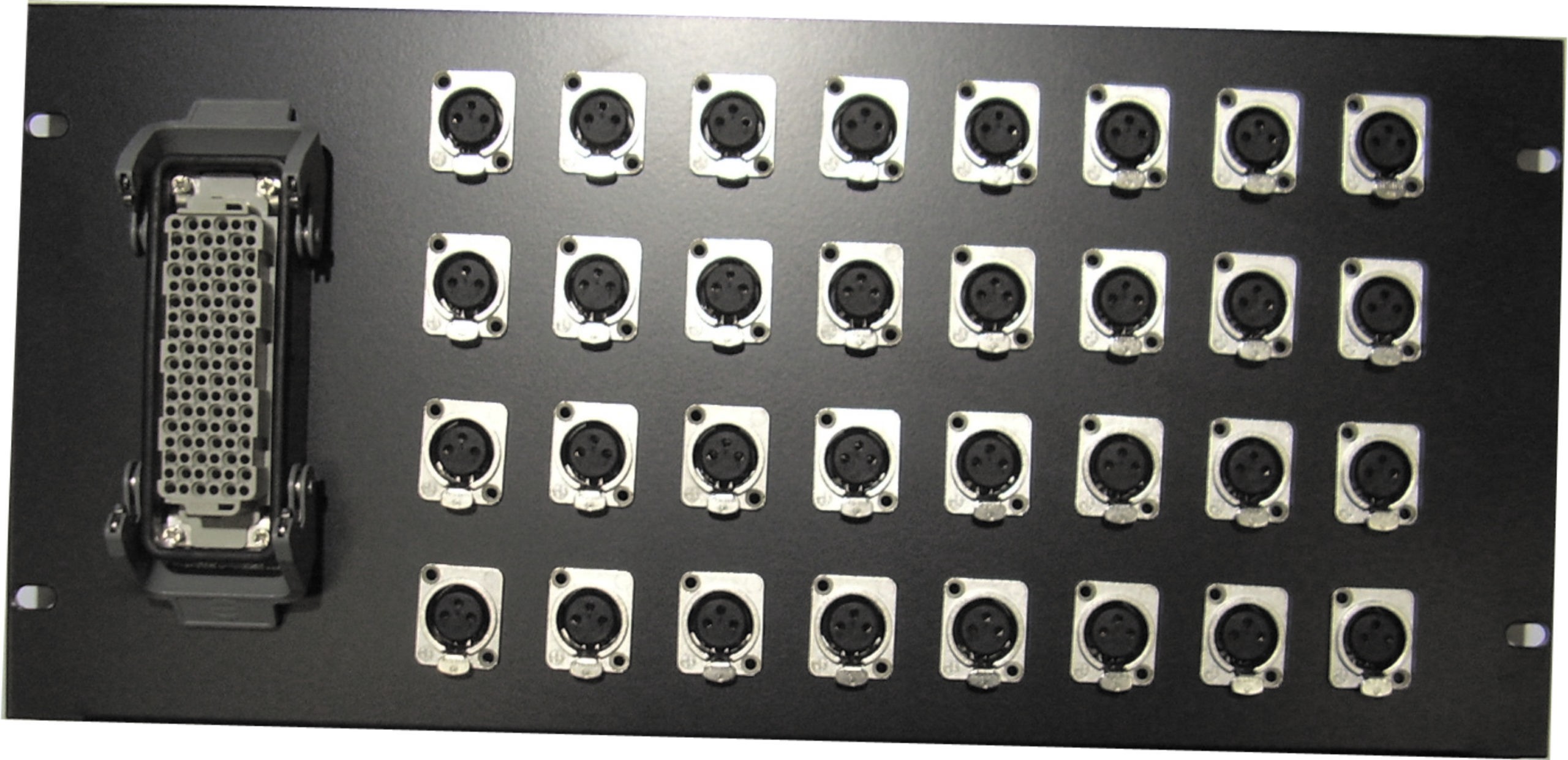 PANEL DE CONEXIÓN